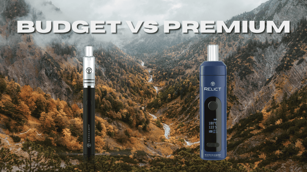 Vergleich zwischen Budget Premium Vaporizer Qualität auf einem Holztisch mit der Aufschrift „BUDGET vs PREMIUM“ im Hintergrund.