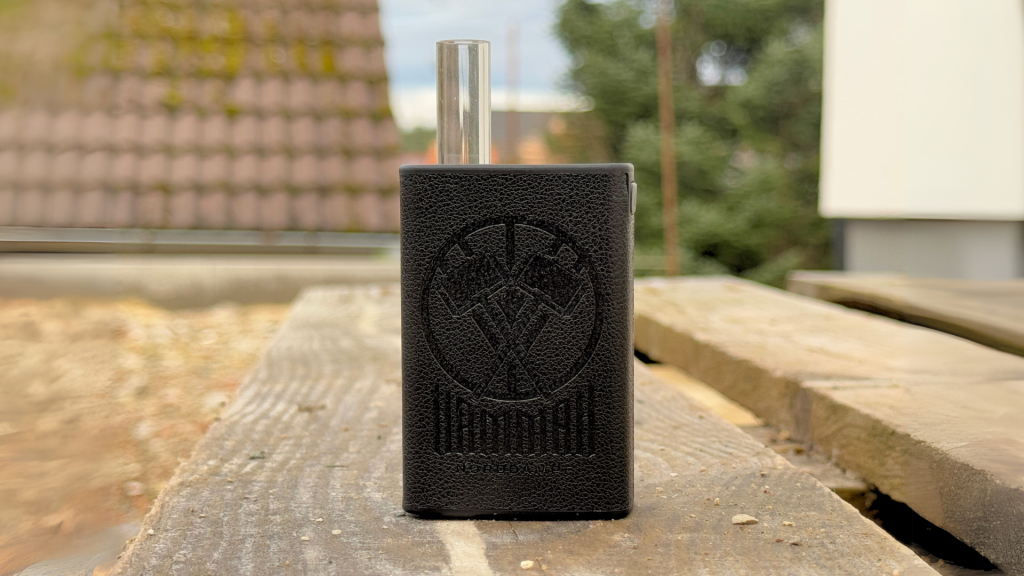 Eleganter Hammah Vaporizer stilvolles Setup für Genießer.