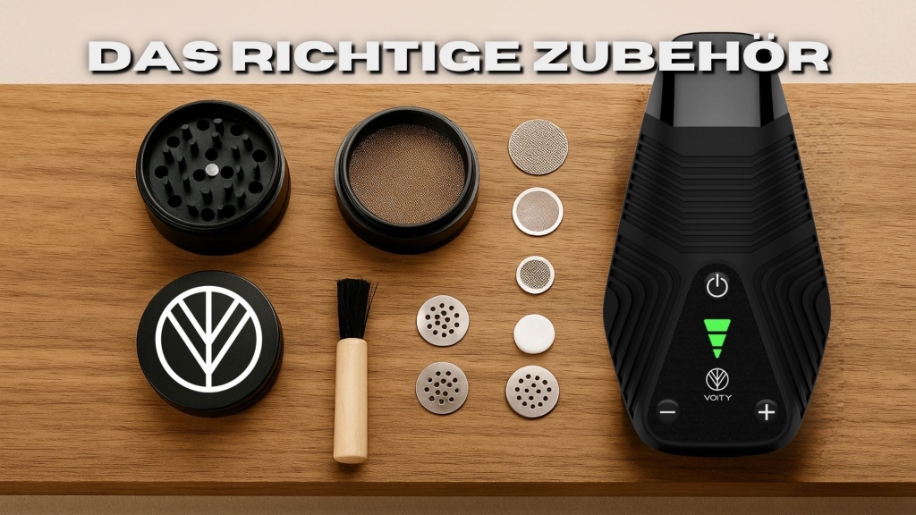 Zubehörset für Vaporizer auf Holzfläche: Grinder, Siebe, Bürste und ein Vaporizer mit leuchtendem Display.